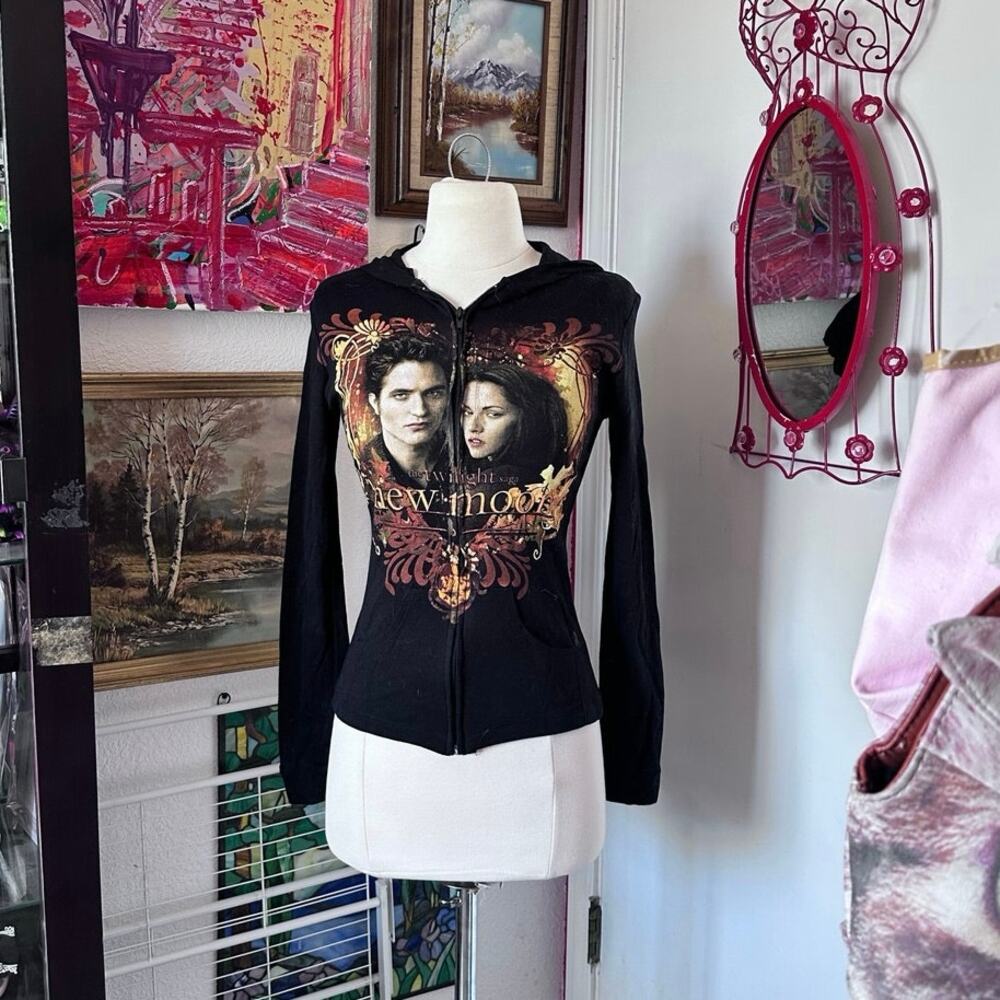 ITA independent textiles vintage rare twilight graphic hoodie